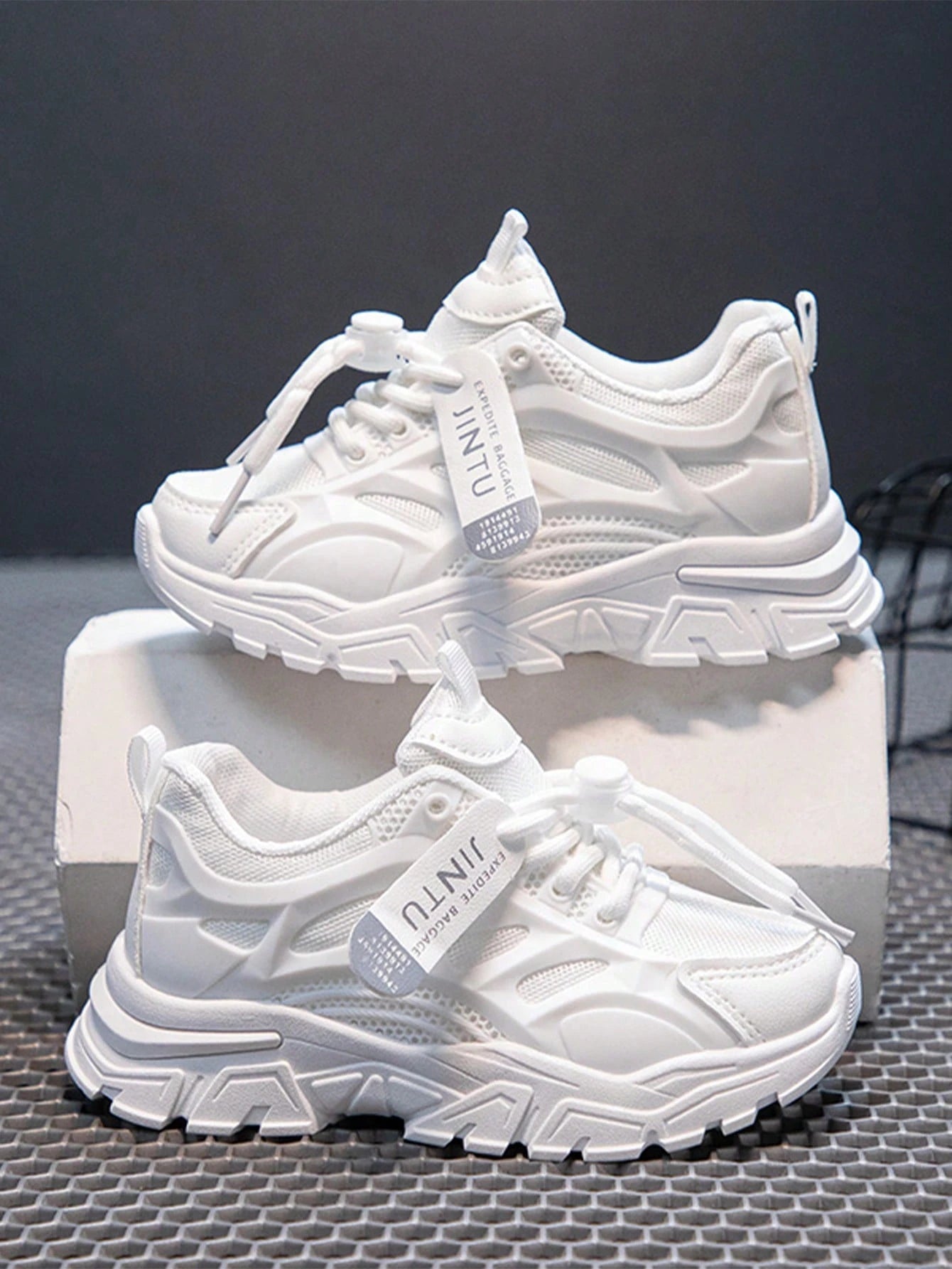 1 Pair Girls' Cute & Fashionable PU Design Casual Sneakers, Personalized Sports Shoes, Suitable For Daily Wear, School, Sports, All Seasons