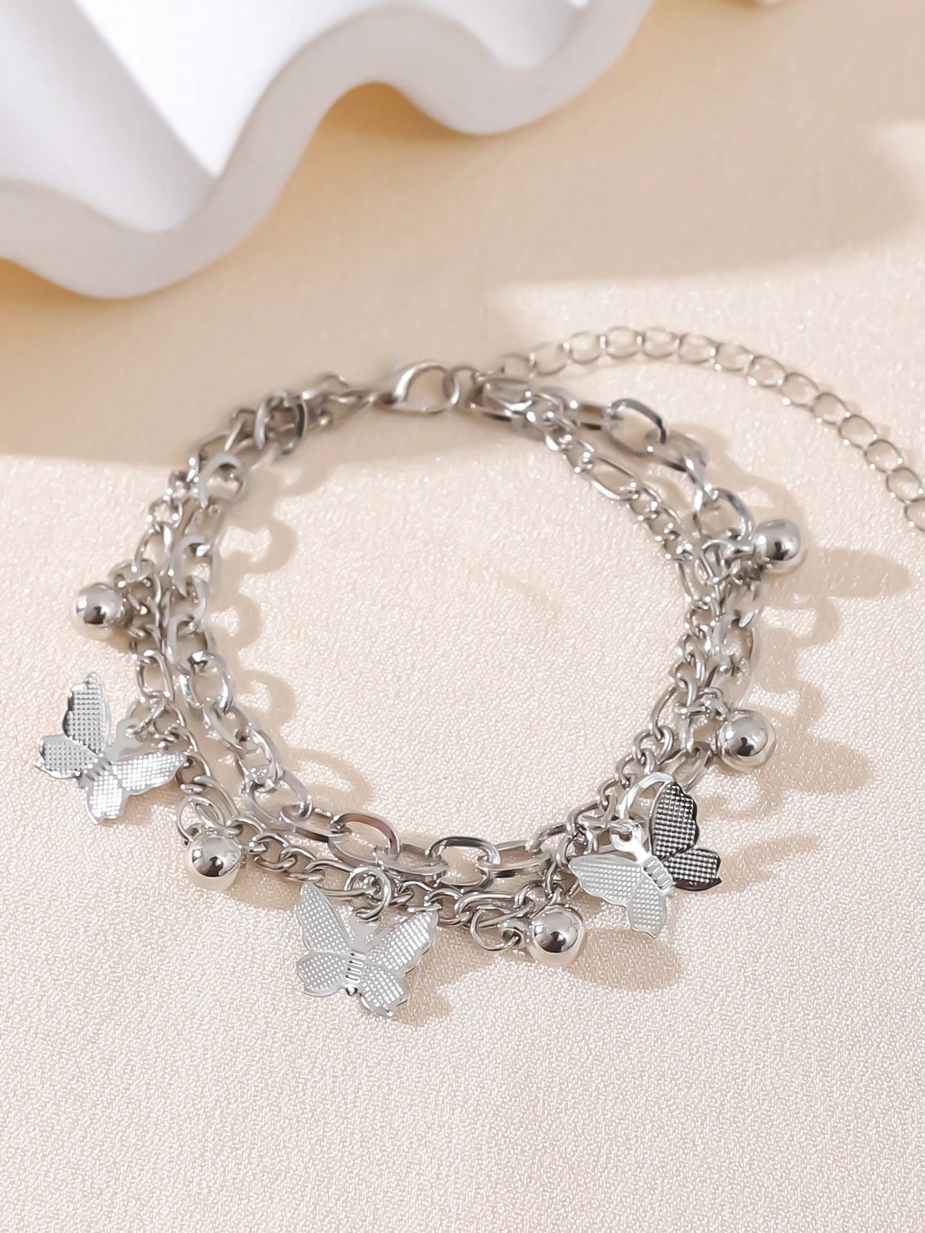 1pc Minimalist Double-Layer Metal Butterfly Bracelet, Suitable For Women Everyday Accessories, Date Gifts, Party Occasions