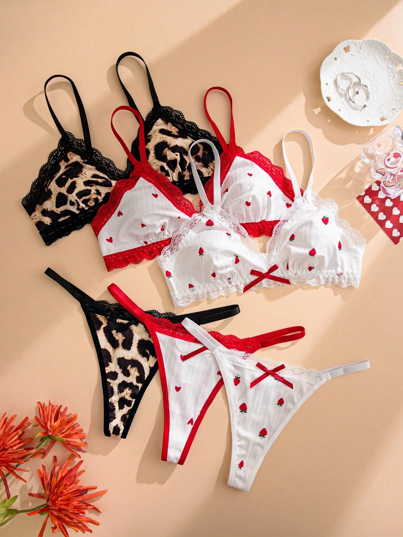 3pcs/Set Women's Lace Patchwork Heart & Bow Sexy Lingerie Set Including Bra And Panty