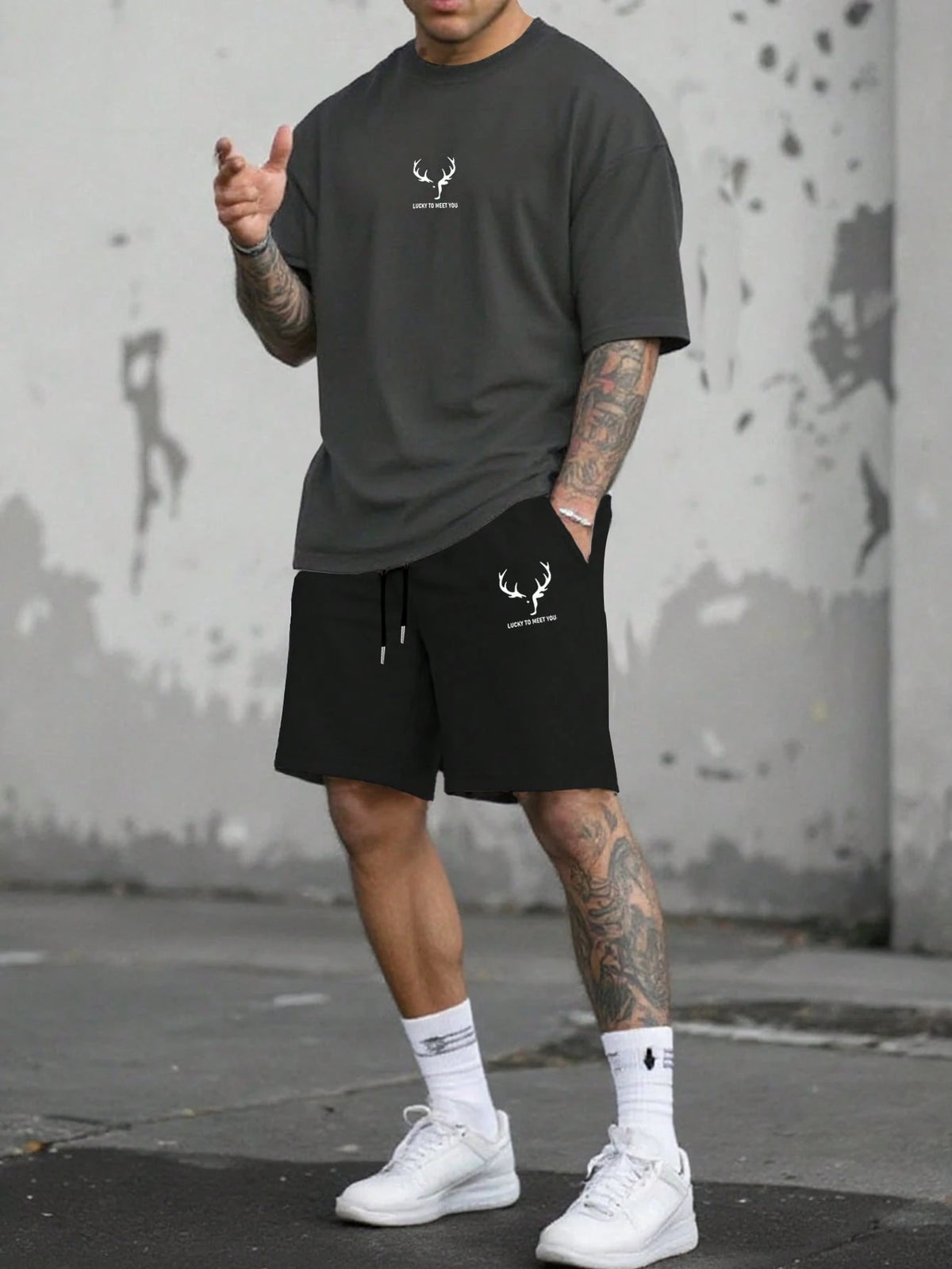 NEOREFINED Men's Letter Print Round Neck Short Sleeve T-Shirt And Drawstring Waist Shorts Casual Daily Outfit