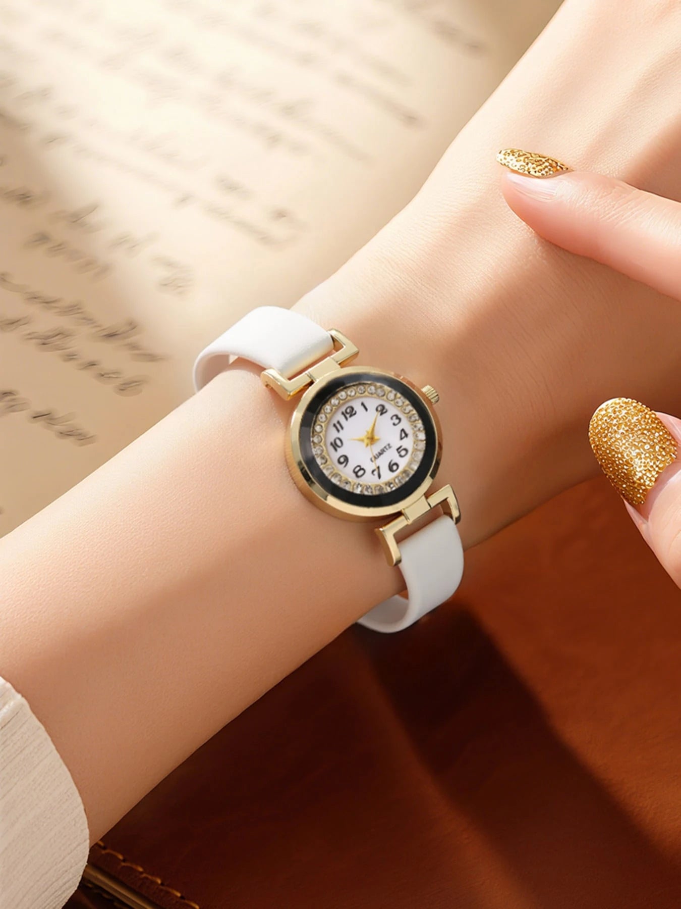 1pc Retro Vintage Women's Watch, High-Quality Student Style, Lightweight Luxury British Small Dial Quartz Watch For Ladies