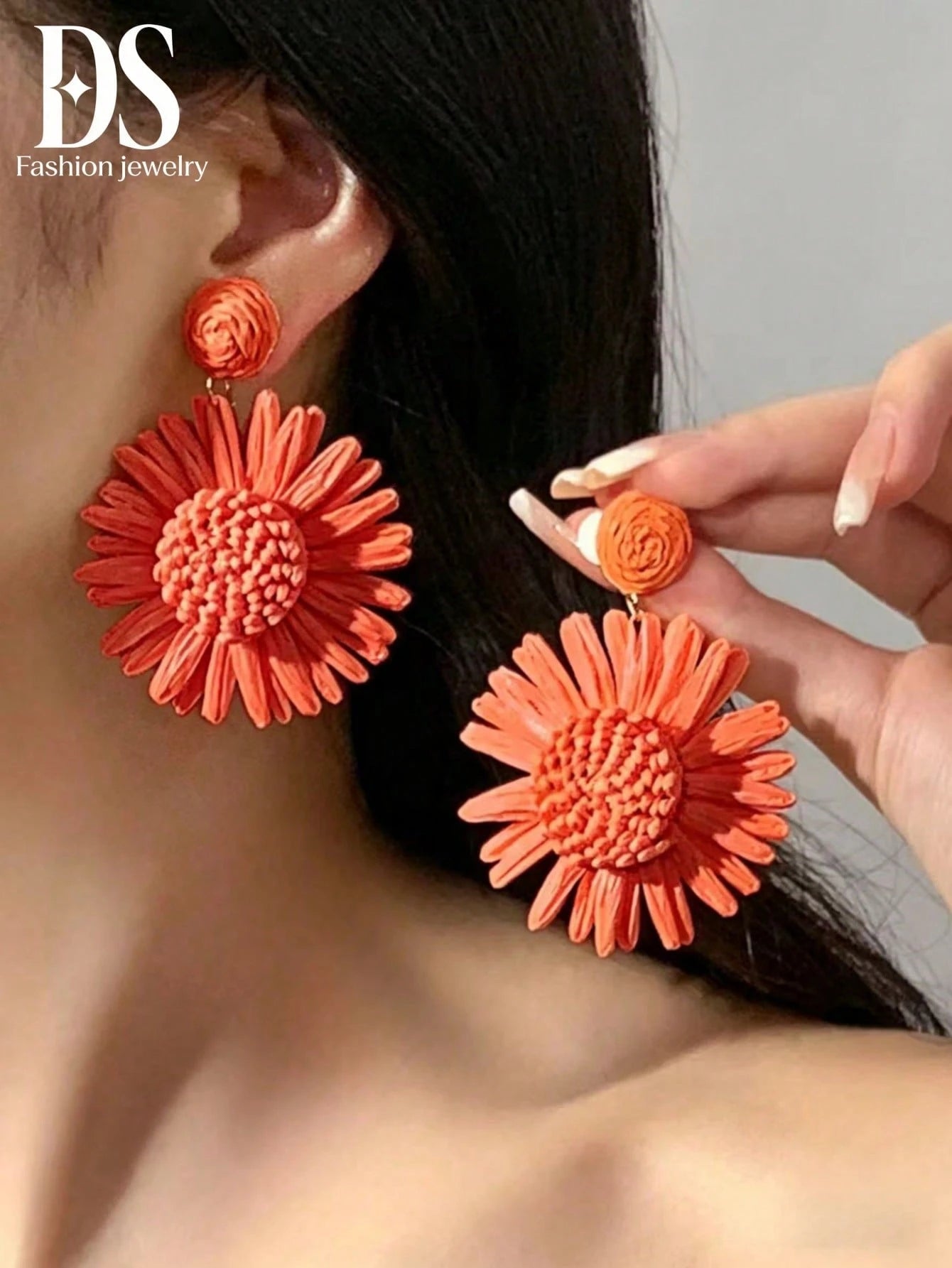 1 Pair Fashionable Raffia Large Flower Earrings, Beach Resort Jewelry, Bridal Hanging Earrings For Women