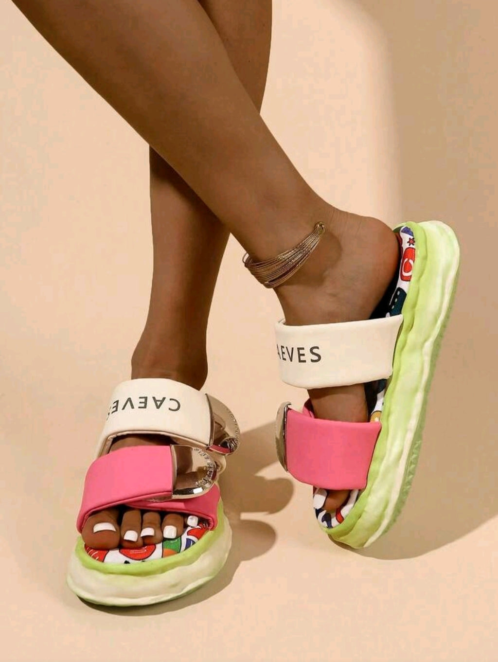 Women's Thick Sole Minimalist Fashion Dopamine Graffiti Print Hook And Loop Sandals
