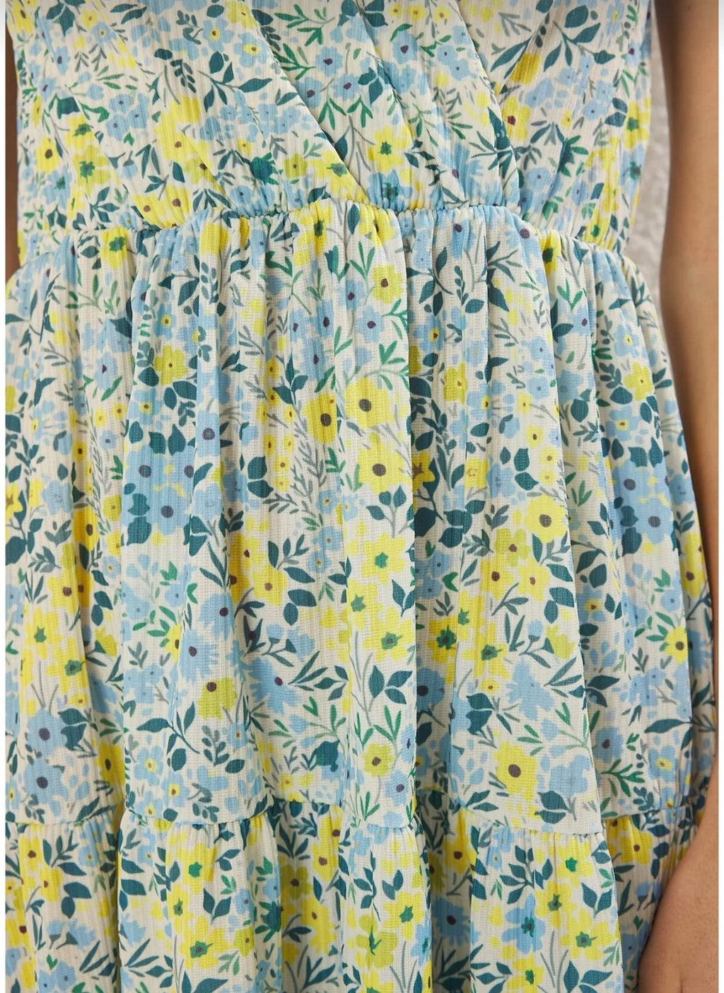 Yellow Floral Printed Double Breasted Stretchy Skater/
Waist Cut Midi Knitted Dress Twoss24El00417