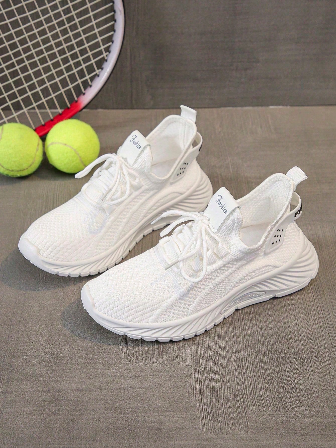 Women's Lightweight Comfortable Breathable Running Fitness Shoes, Casual White Sneakers, & Versatile, Suitable For All Seasons