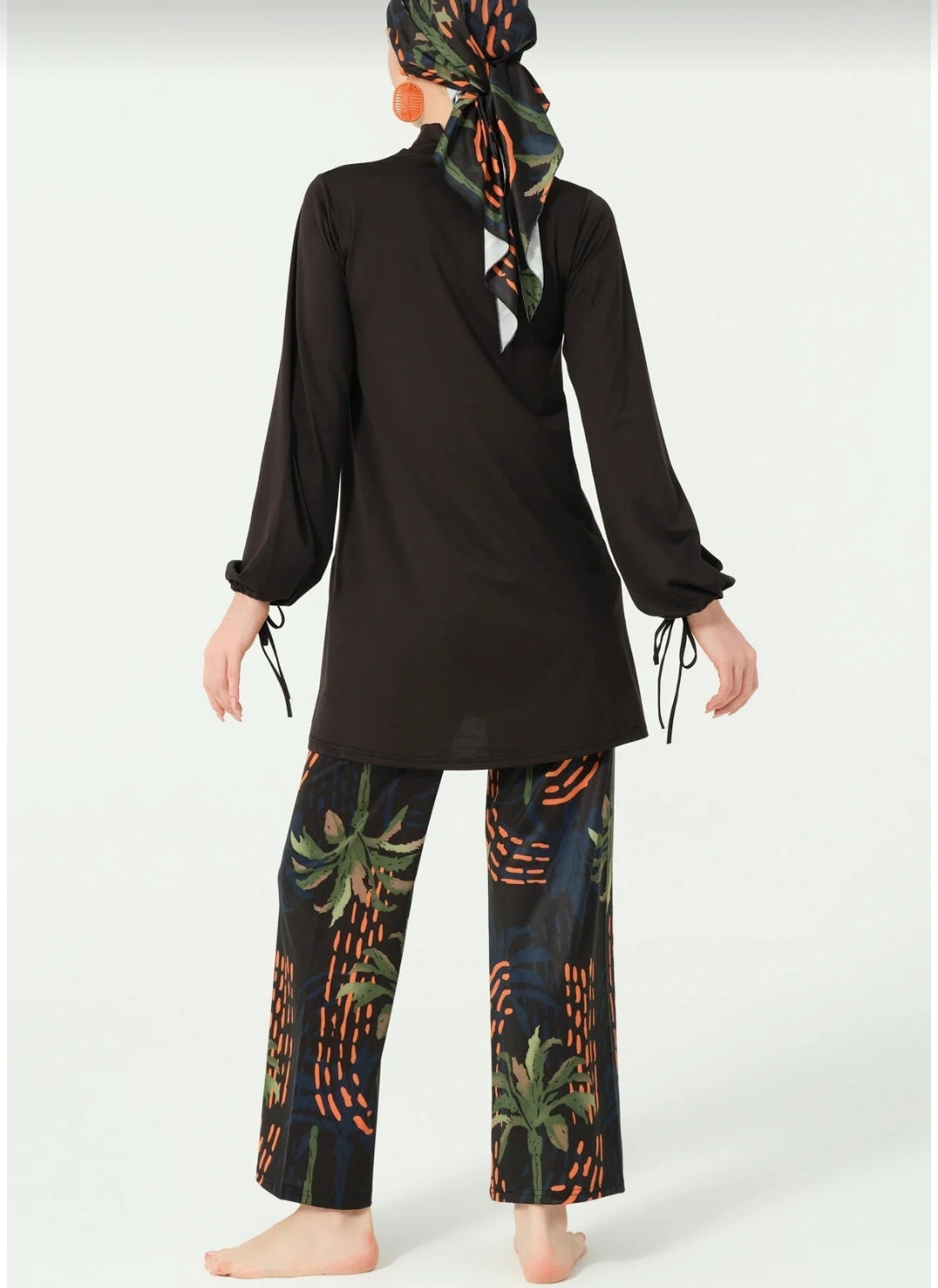 Alfasa 5-Piece Mock Neck Chiffon Woven Comfortable Quick-Drying Palm
Patterned Hijab Swimsuit
