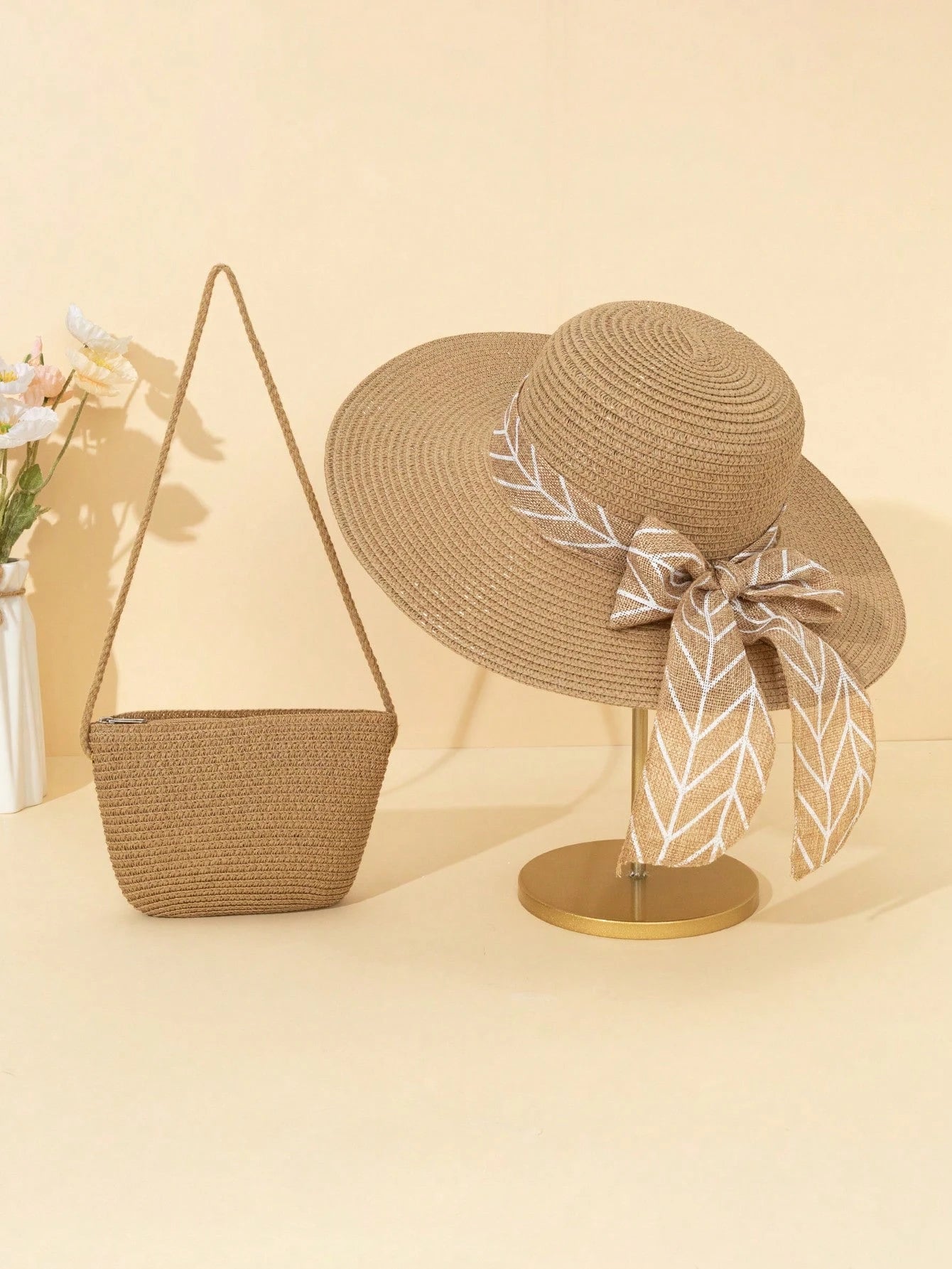 Women's Sun Hat Beach Hat Summer Straw Hat Bow Hat Set, Straw Crossbody Bag, Travel Essential Holiday Decoration